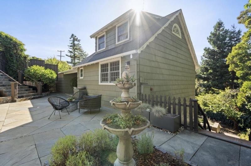 330 Corte Madera Avenue, Corte Madera