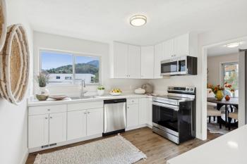 825 South Eliseo Drive, Greenbrae #11