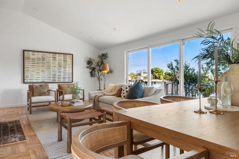 39 Lakeside Drive, Corte Madera