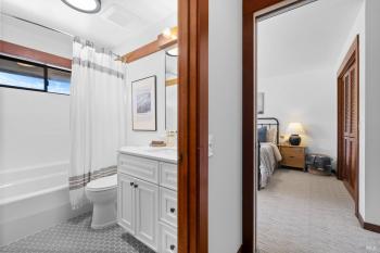 95 Irving Drive, San Anselmo #22