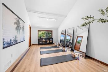 95 Irving Drive, San Anselmo #24